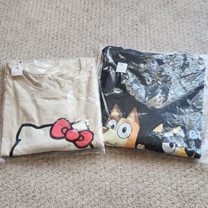 2 Tees Hello Kitty And Bluey Size M